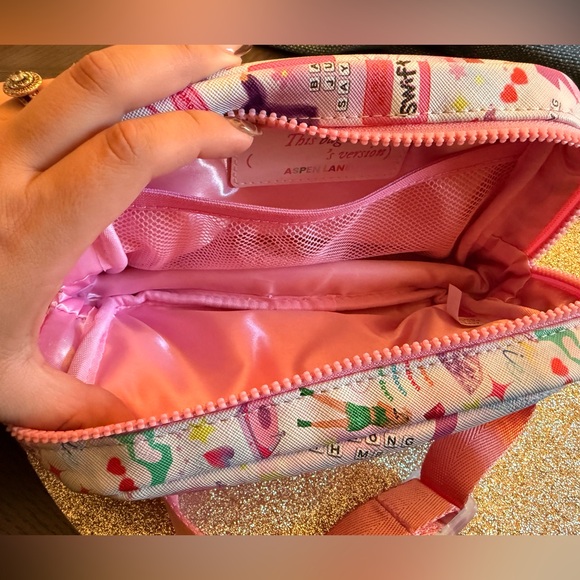 Taylor Swift, Swiftie Belt Bag - Picture 5 of 6